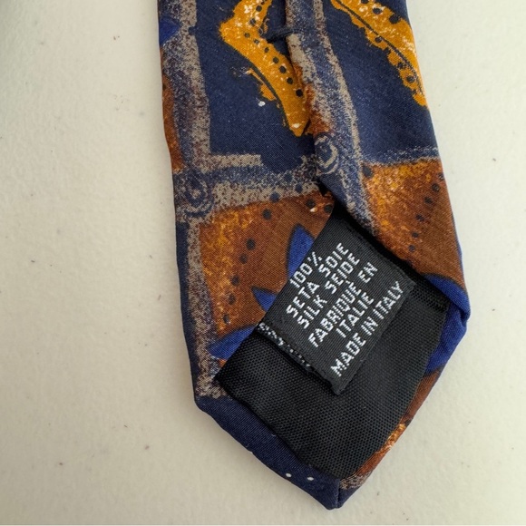 Vintage Hugo Boss 100% Silk Tie Geometric Pattern Made in Italy - Picture 3 of 11